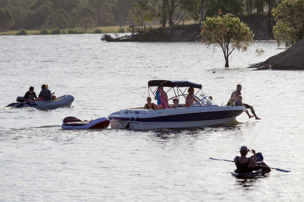 Nrma Lake Somerset Holiday Park Kilcoy Esterno foto